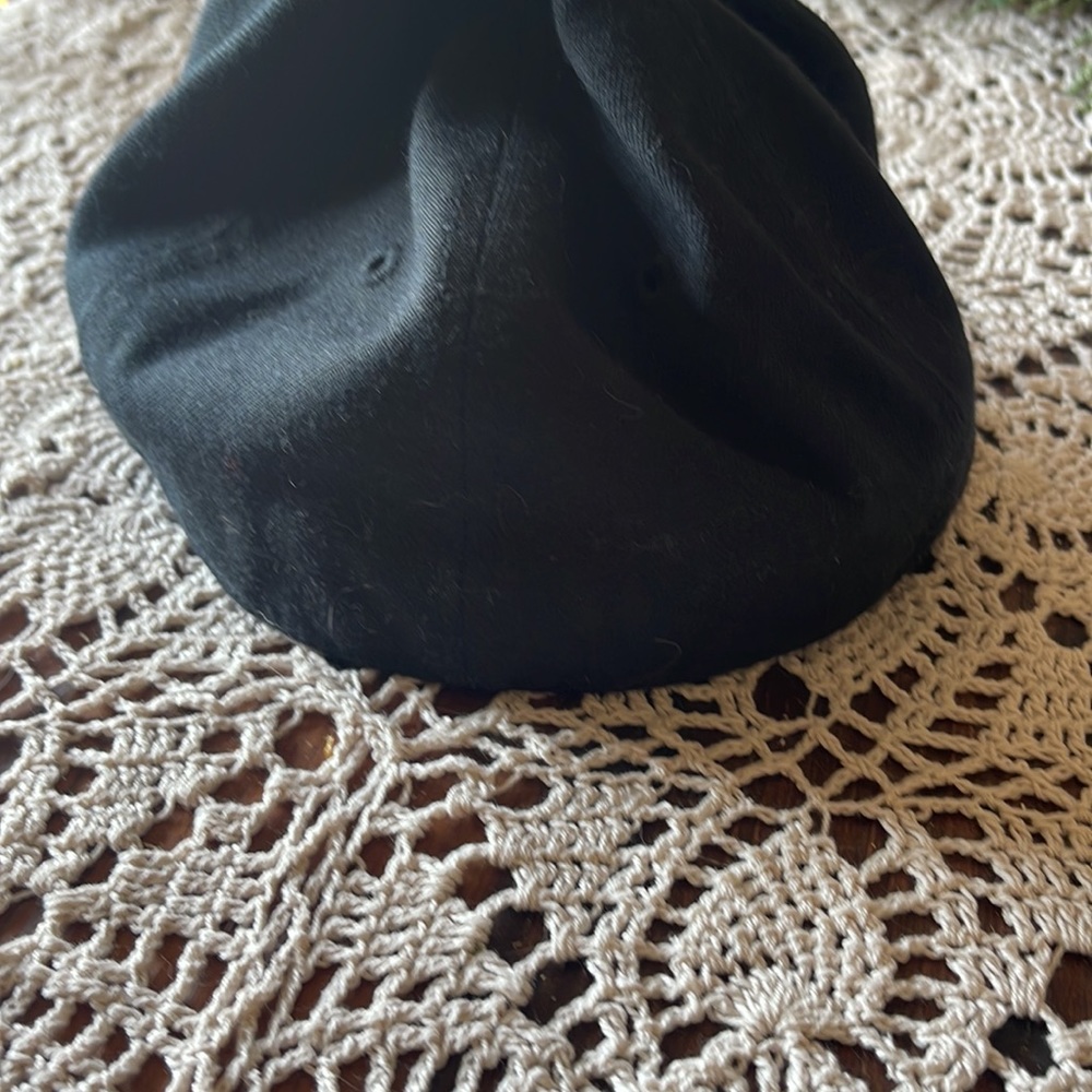 Baseball cap - Picture 2 of 3